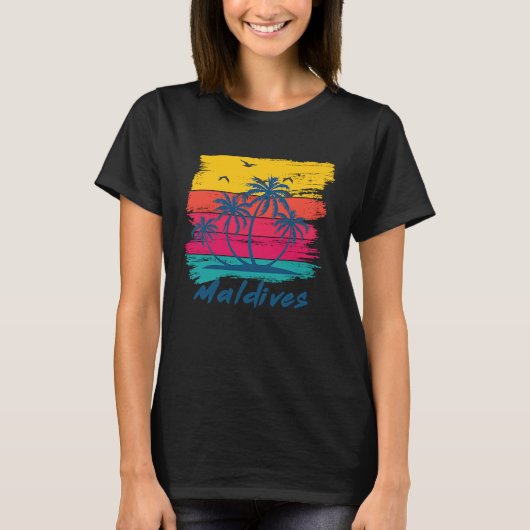 Maldives  summer beach holiday destination tシャツ (正面)
