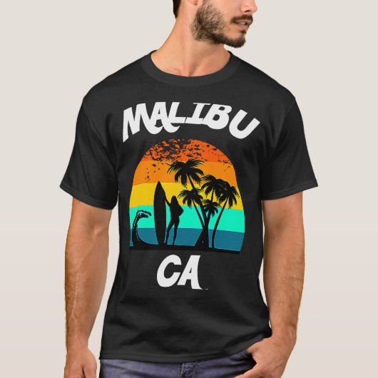 Malibu California Beach Scenery with Female Surfer Tシャツ (正面)