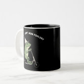 Mama Frog Off to Commit Mom Foolery Scooter Gift  ツートーンマグカップ (正面左)