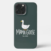 Mama Goose Minimalist Cute Goose Mama Design iPhoneケース (裏面)
