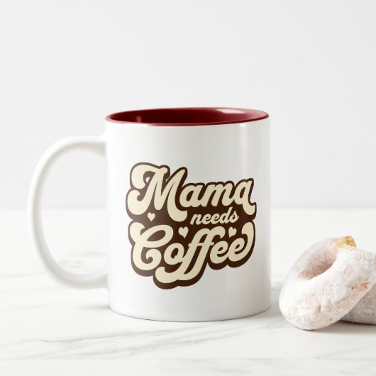 Mama Needs Coffee – レトロ ツートーンマグカップ (ドーナツ)