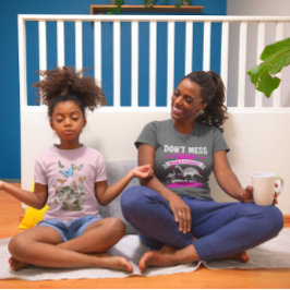 Mamasaurusを台無しにするなJurassbeat Tシャツ