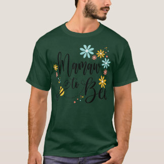 Mamaw To Bee、可愛い妊娠のお知らせ Tシャツ