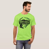 Mammoth Mountainカリフォルニアの緑のスキー人のティー Tシャツ (正面フル)