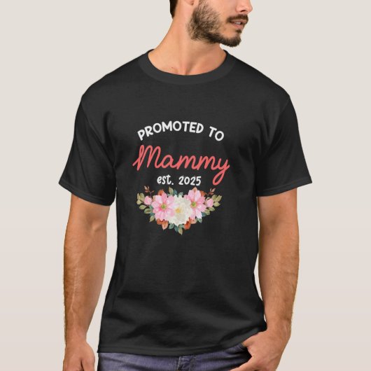 Mammy Est 2025への昇格おばあちゃん Tシャツ (正面)