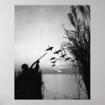 Man Duck Hunting ポスター<br><div class="desc">Man duck-hunting | Stockbyte | AssetID: YSP_066</div>