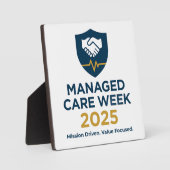 Managed Care Week 2025 - イーゼル付き5.25 x 5.25 フォトプラーク (正面)