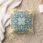 Mandala Bloom Pillow in Yellow クッション (ブランケット)