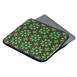 Mandala Green and Yellow Floral Geometric Pattern  ラップトップスリーブ