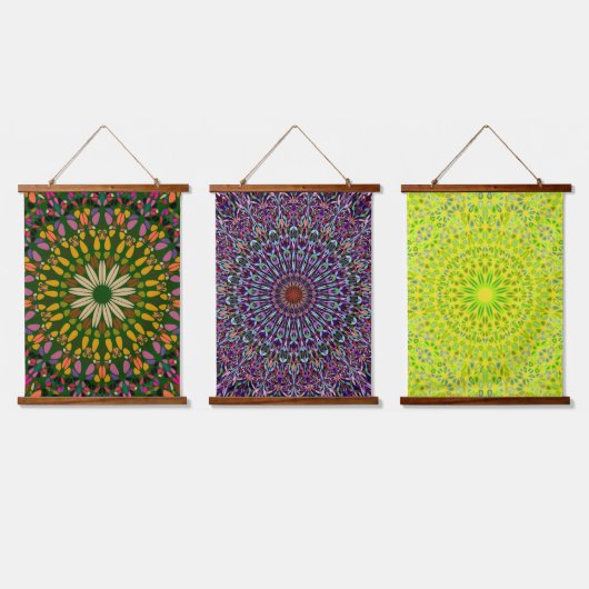 Mandala Harmony Wall Tapestry Wood-Topped Vertical 吊り下げ型タペストリー (トリプル)