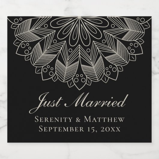 Mandala Indian Boho Black Wedding Just Married ビールラベル (シングルラベル)