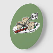 Manduの韓国のゆで団子の点心の朝食ハングル ラージ壁時計 (傾斜)