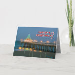 Manhattan Beach、カリフォルニアの季節の挨拶 シーズンカード<br><div class="desc">ChristmastimeでManhattan Beach桟橋を示すPattiバリーの写真撮影の休日カード。  挨拶はキャンディ・ケーンのレタリングで書かれます。</div>