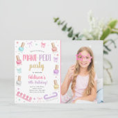 Mani-Pedi Party Manicure and Pedicure Bow Birthday 招待状 (スタンド正面)