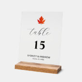 Maple Leafスクリモダンッ結婚プのテーブル番号。 アクリルサイン (傾斜)