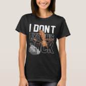 Marcus The Worm I Don't Like This Rock Funny Meme  Tシャツ (正面)