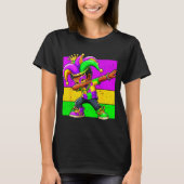 Mardi Gras Funny Dabbing Black Boy Jester Hat Kid Tシャツ (正面)