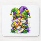Mardi Gras Gnome Eating King Cake マウスパッド (正面)