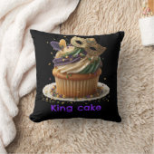 Mardi Gras Masked Cupcake Celebration クッション (ブランケット)