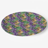 Mardi Gras Masks and Beads Purple Green Yellow ペーパープレート (アングル)