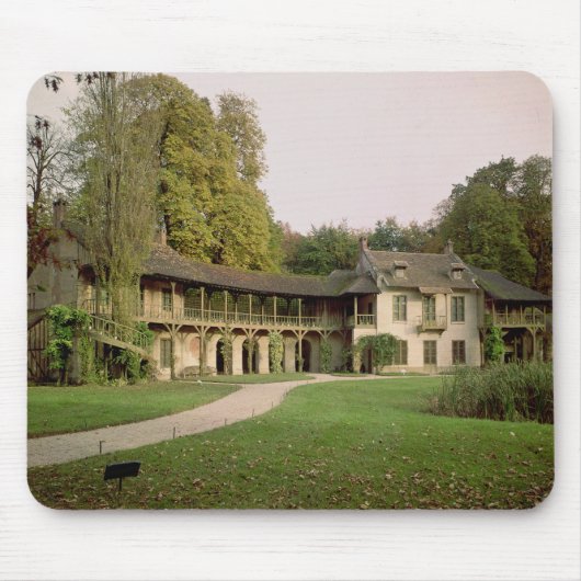 MarieアントワネットのHameau マウスパッド (正面)