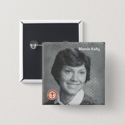 Marnie Kelty 缶バッジ (正面&裏面)