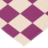 Maroon and beige checkerboard pattern テーブルクロス (アングル)