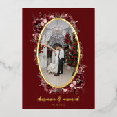 Maroon Burgundyフローラ写真結婚の金ゴールド 箔招待状 (正面)