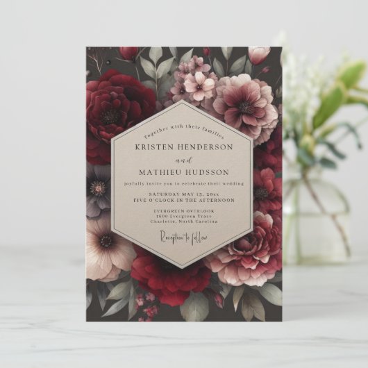 Maroon Decadent Bouquet Wedding 招待状 (スタンド正面)