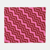 Maroon Red Pink Chevron Zigzag Design  フリースブランケット (正面(横))
