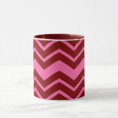 Maroon Red Pink Chevron Zigzag Design  マグカップ (中央)