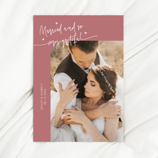 Married and Grateful Wedding Photo Pink サンキューカード