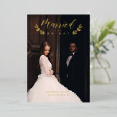 Married & Bright Christmas Newlyweds Personalized 箔シーズンカード (立ち正面)