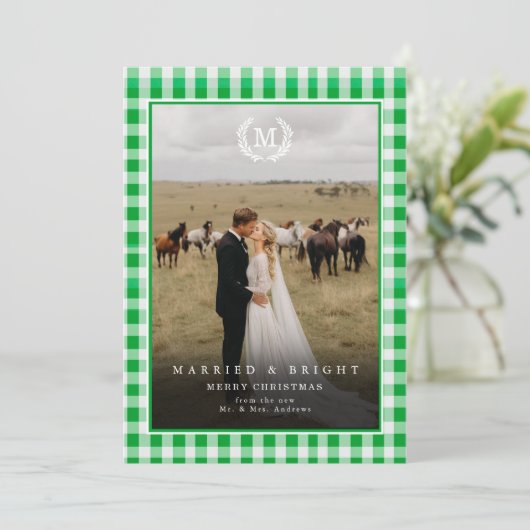 "Married & Bright" Gingham Monogram Crest 2 Photo サンキューカード (スタンド正面)