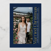 Married Christmas Photo Newlyweds Navy Blue 箔シーズンカード (正面)