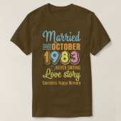 Married Since October 1983 Never End Love Story Co Tシャツ (デザイン正面)