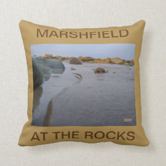 MARSHFIELDは枕ROCKS/RIVERでフリップ、2味方しました クッション