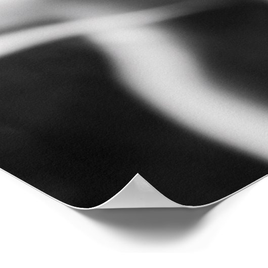 Marshmallows Roasting Over Campfire Flames ポスター (角)