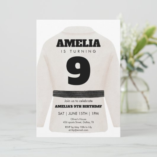 Martial Arts Birthday White Uniform Karate 招待状 (スタンド正面)