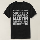 MARTINギフト名パーソナライズされた誕生日おもしろいChris Tシャツ (デザイン正面)