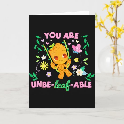 Marvel Valentine’s Day Spring Groot You Are Unbe-l カード (黄色い花)