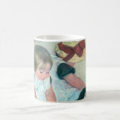 Mary Cassatt – 子供遊ズオンビーチ コーヒーマグカップ (中央)