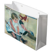 Mary Cassatt – 子供遊ズオンビーチ ラージペーパーバッグ (正面アングル)