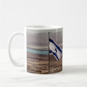 Masada View with Flag and Hebrew Title コーヒーマグカップ (左)