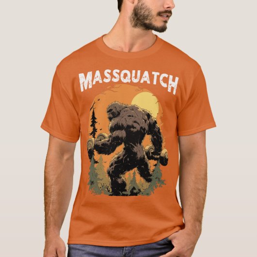 Massquatch Funny Workout Gym Sasquatch Weightlifte Tシャツ (正面)