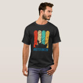 Master Baiter Vintage Bass Fishing Fisherman Men Tシャツ (正面フル)