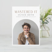 Mastered It Simple Arch Photo Graduation Party 招待状 (スタンド正面)