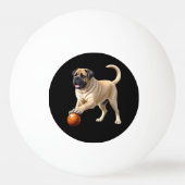 Mastiff englische Dogge mit Ball im Urlaub 卓球ボール (正面)