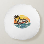 Mateo Retro Sunset 名前デザイン ラウンドクッション (正面)