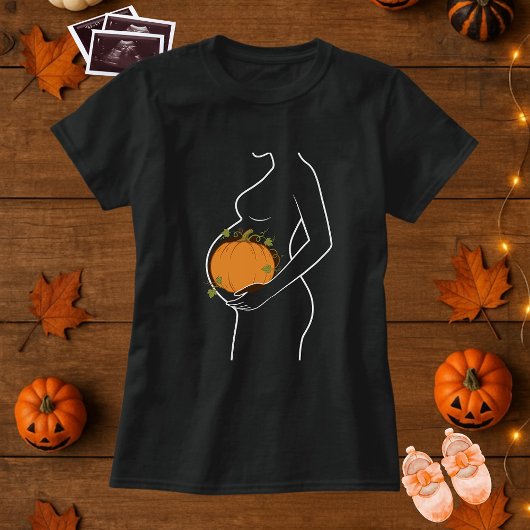 Maternity Halloween Pumpkin Inside Belly  Tシャツ